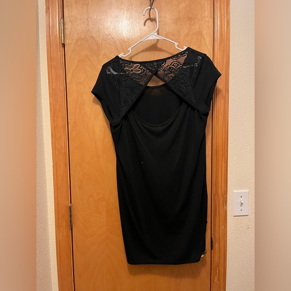 Springtime dresses - Picture 4 of 11